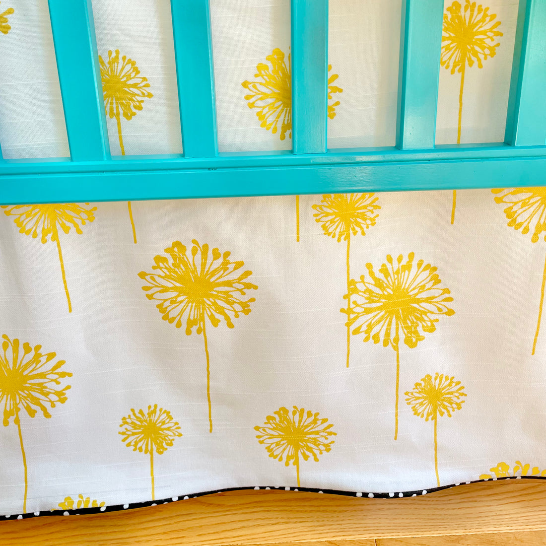 Dandelion Crib Skirt